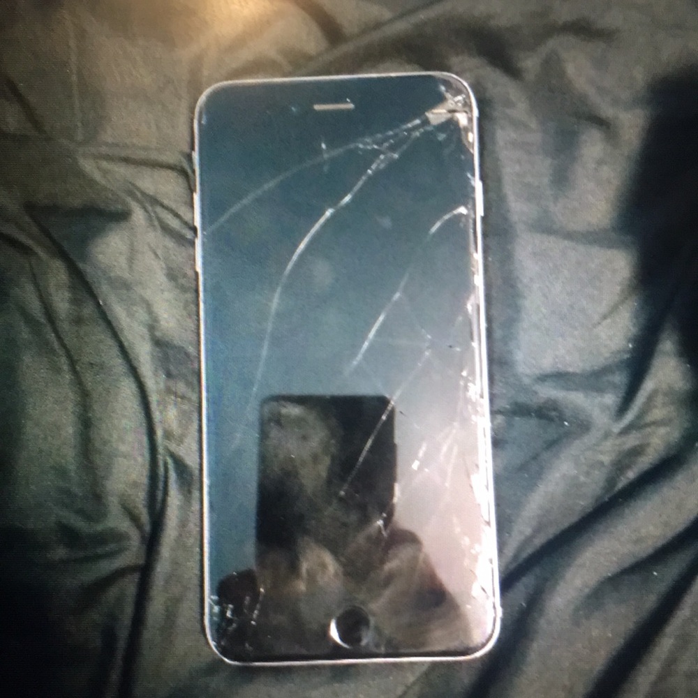 iPhone 6 Plus tracphone